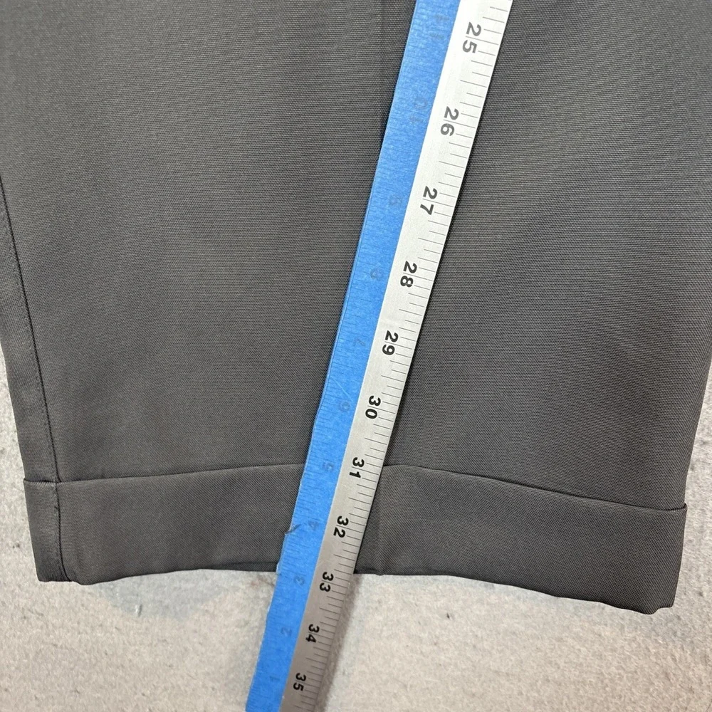 Nike Golf Dri-Fit Men's 40x32 Gray Pocketed Pleat‎ Front Straight Leg Pants